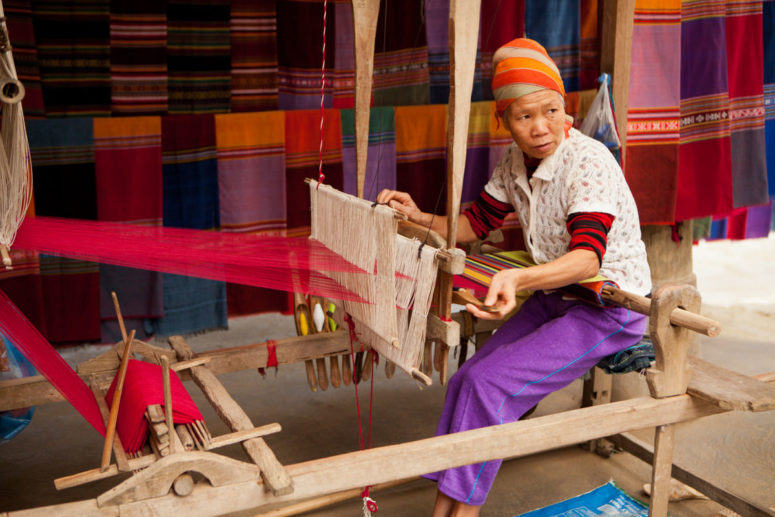 travel photography vietnam weaver