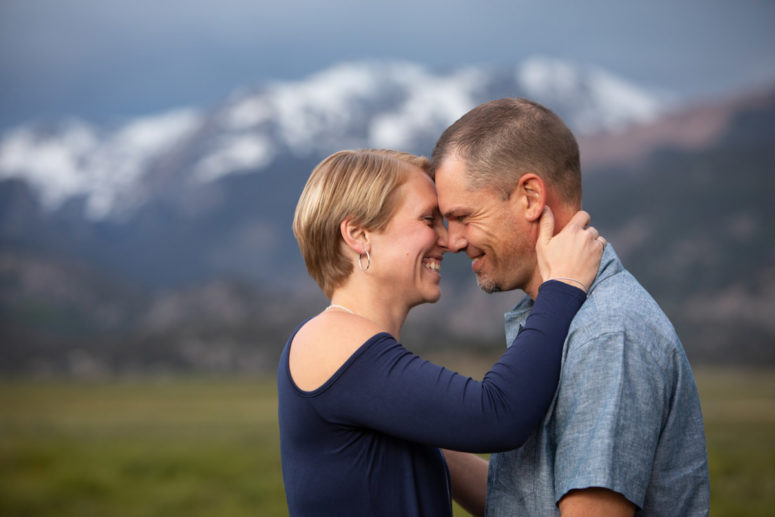 engagement photographer rocky mountain Estes