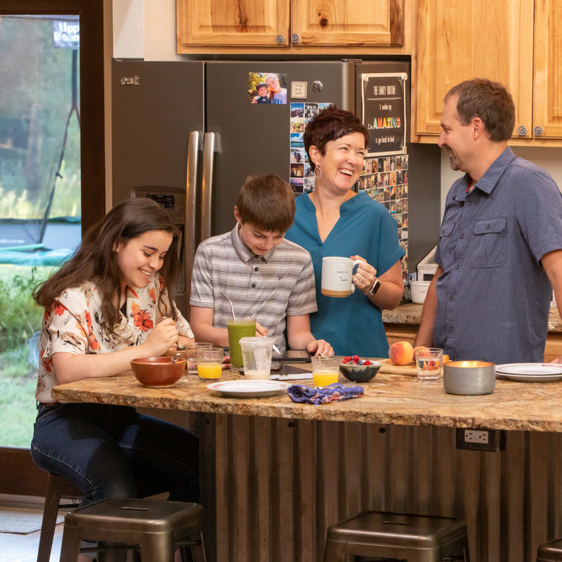 branding photograph family in kitchen